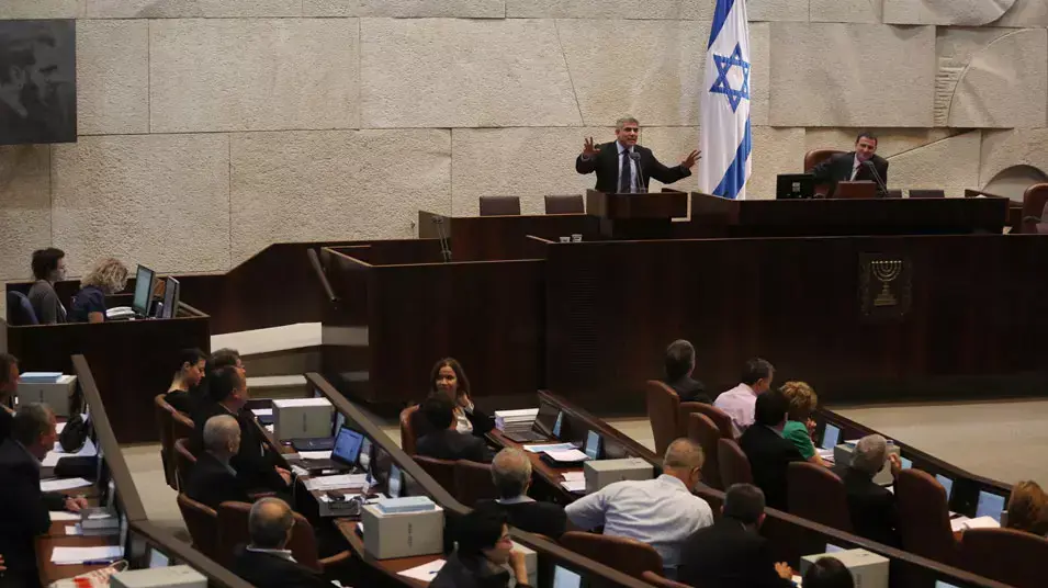 שר האוצר יאיר לפיד בדיון על תקציב המדינה, 18 יוני 2013