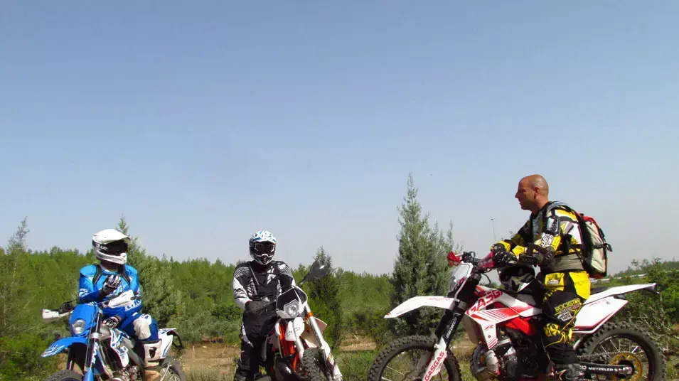מבחן השוואתי אופנועי שטח TM EN 300 מול KTM סיקס דייז 300 מול גאס גאס R300