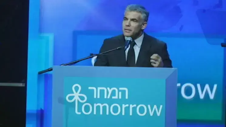 לפיד: שילוב חרדים בעבודה ישנה את החברה בישראל