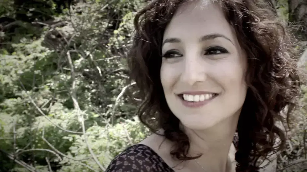 ענת ניר- יוצרת בהמתנה