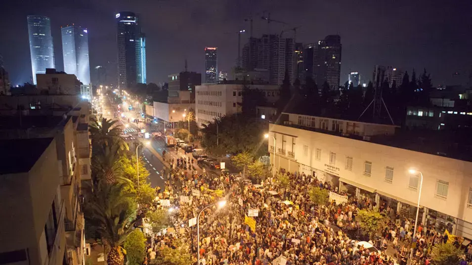 פעילי המחאה החברתית מפגינים בתל אביב