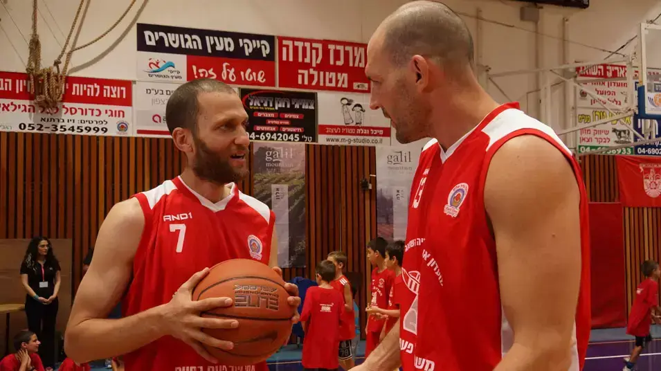 שחקני הפועל גליל עליון לשעבר, דורון שפר, עידו קוז'יקרו