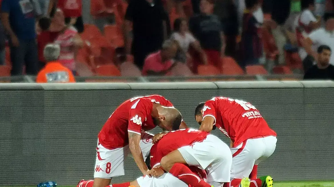 שחקני הפועל באר שבע חוגגים שחקני הפועל באר שבע חוגגים
