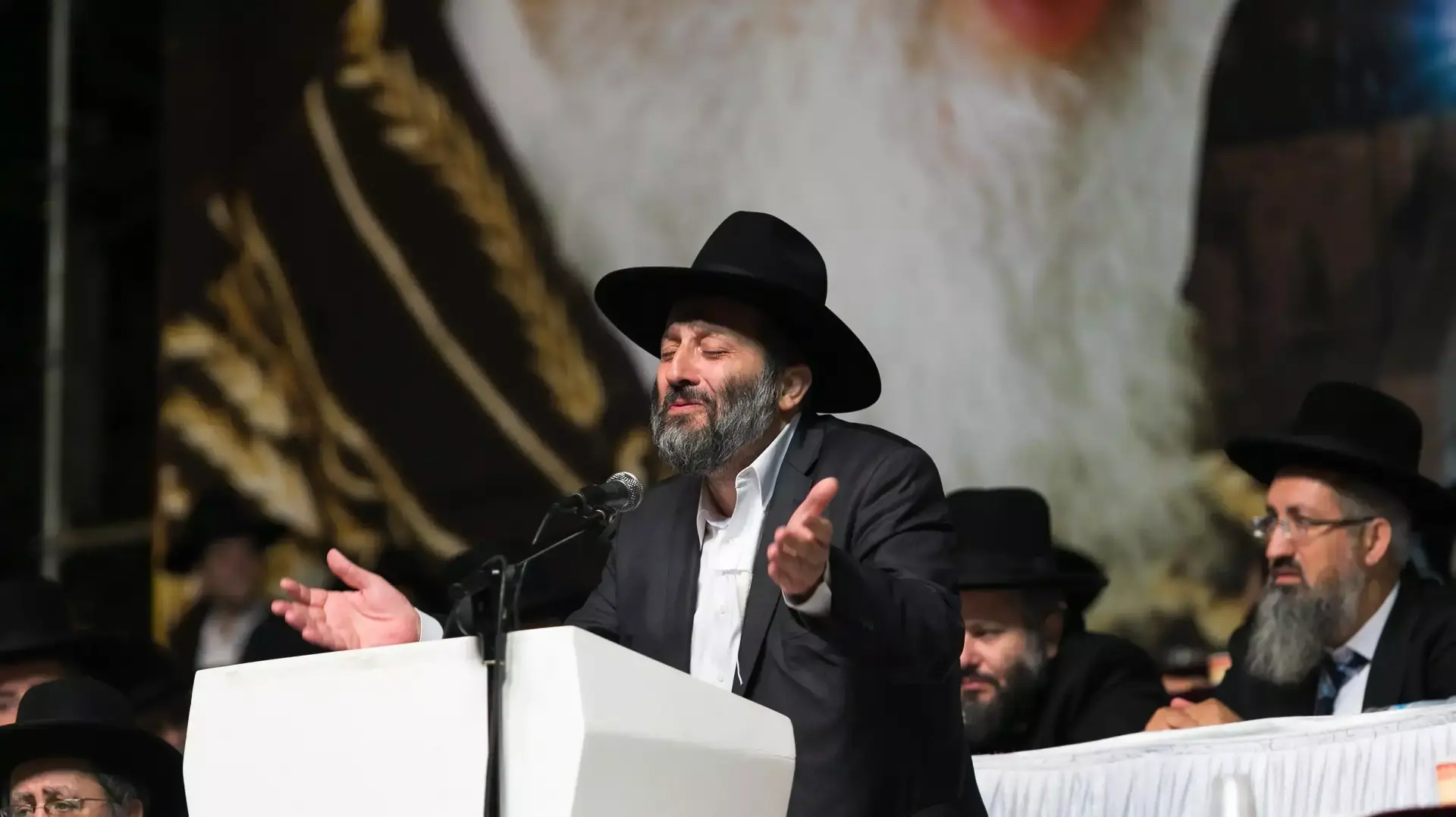 אריה דרעי בעצרת לזכרו של הרב עובדיה יוסף. סנהדריה, ירושלים.