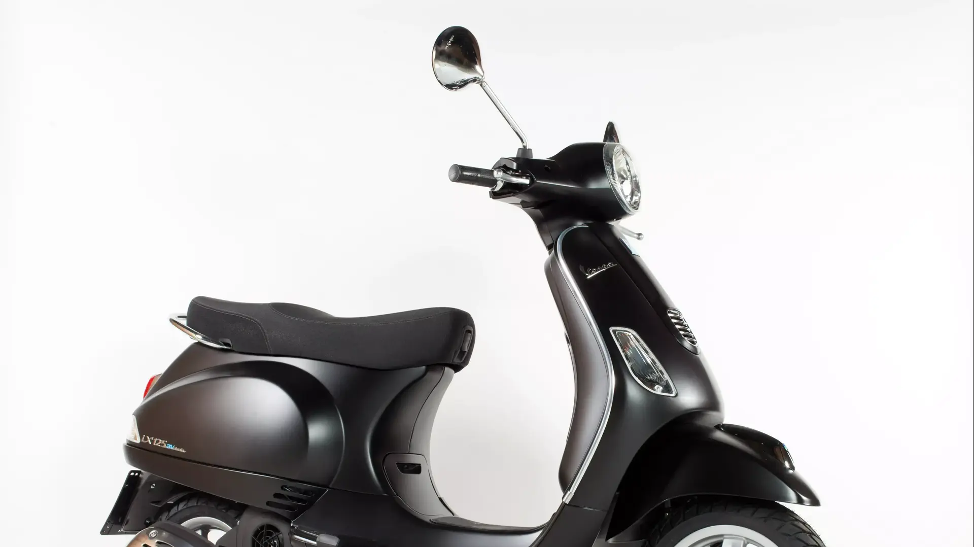 וספה 3V LX 125 סמ"ק