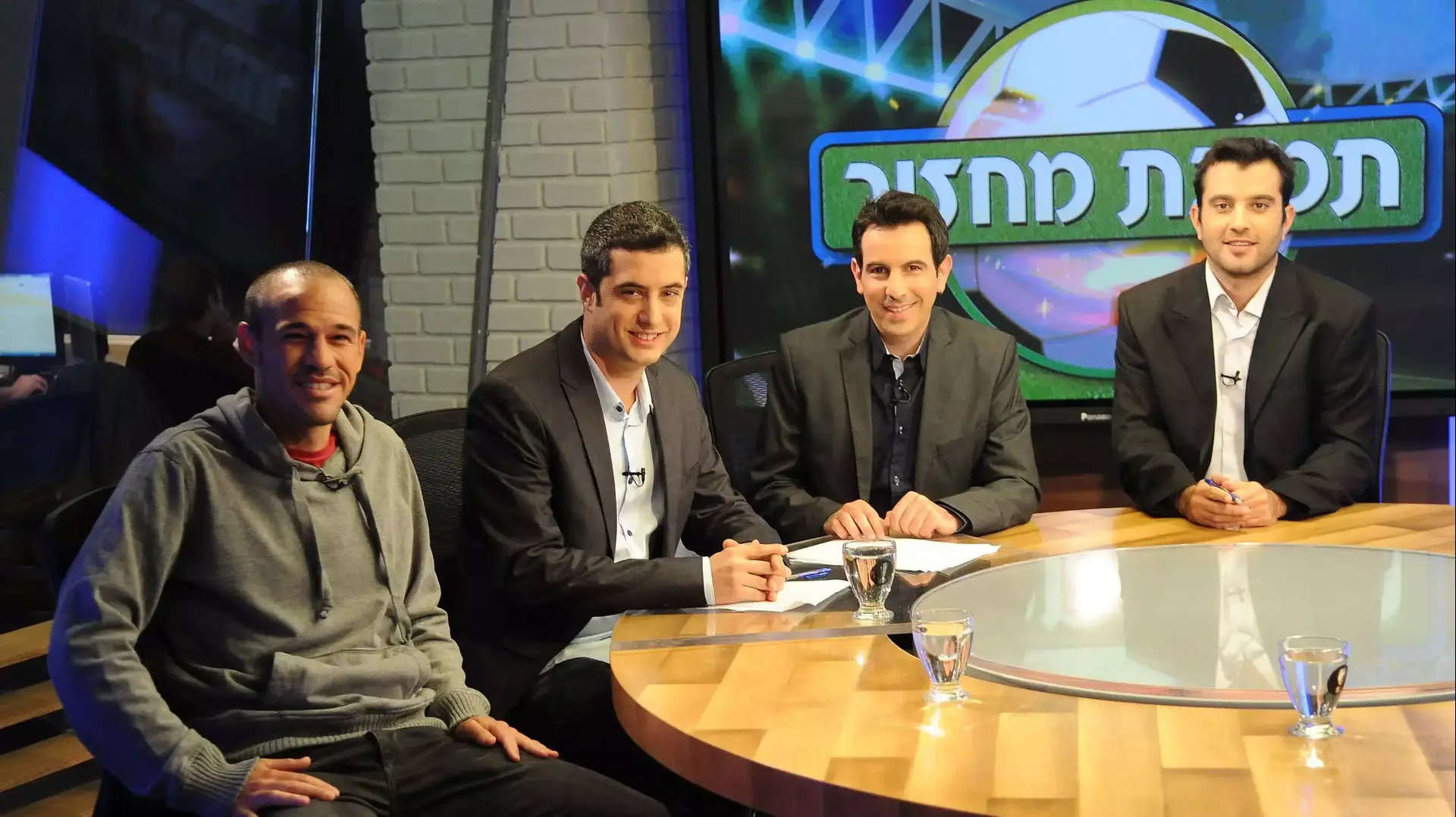 מיכאל זנדברג באולפן תכנית תמונת מחזור