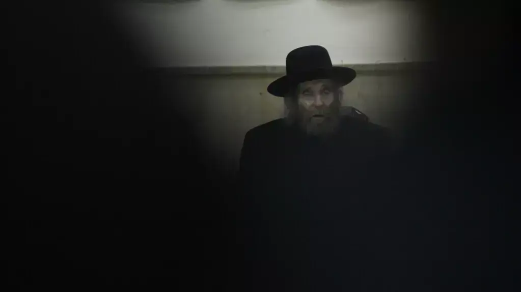 הרב שטיינמן וחברי מועצת גדולי התורה של דגל התורה הליטאית יתכנסו היום  בבני ברק ודנו בדרכי הפעולה מול הממשלה בנוגע לסוגיית הגיוס, דצמבר 2013
