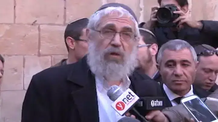 שישה חודשי עבודות שירות לרב מוטי אלון