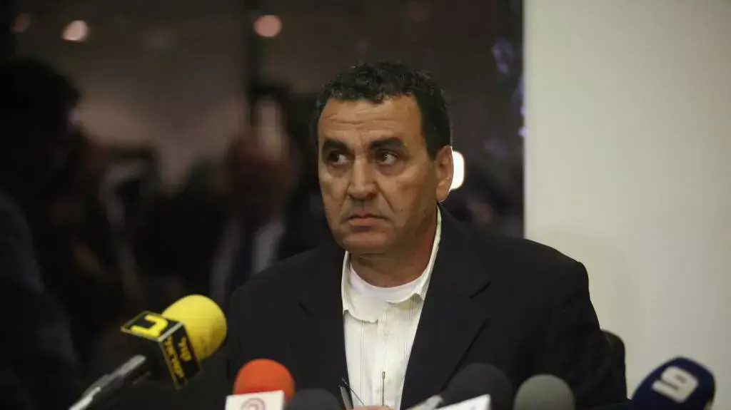 ניצב מנשה ארביב מוסר הודעה על פרישתו מהמשטרה, ינואר 2014