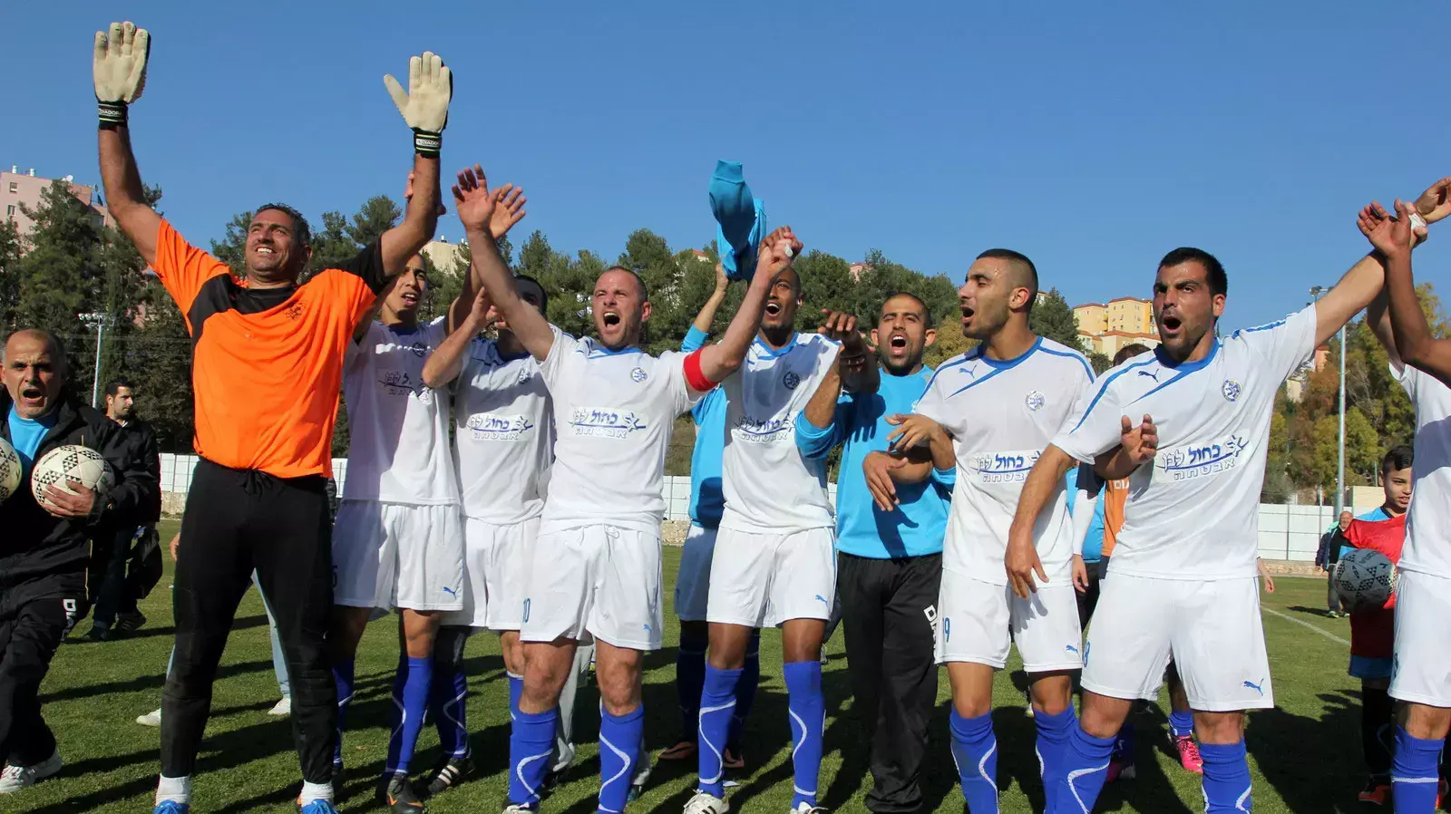 שחקני מעלות תרשיחא אושרי לוי (שמאל) אילן טל