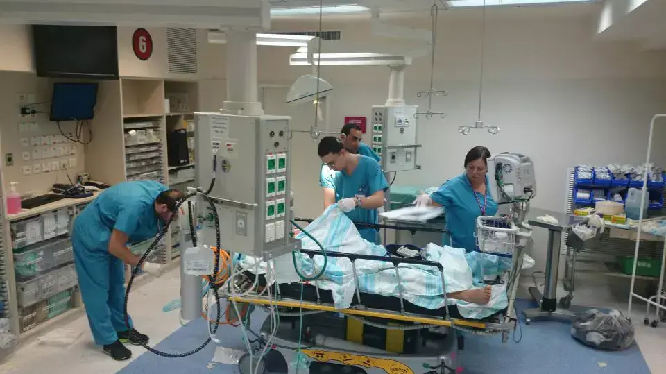 נפגע בפיצוץ בלון גז בבניין שקרס בעכו מטופל בבית החולים רמב"ם בחיפה