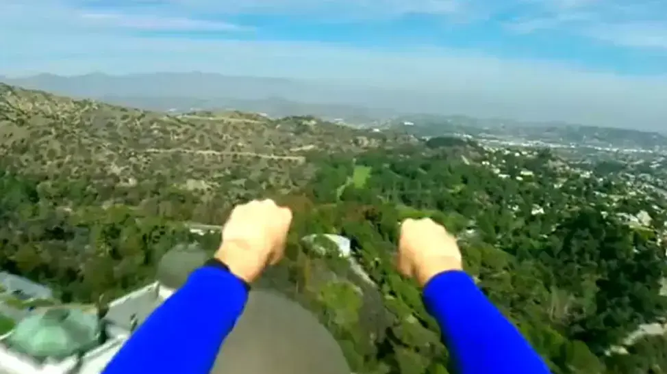 סופרמן משתמש ב-GO-PRO