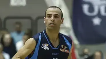 שחקן הפועל אילת אפיק ניסים