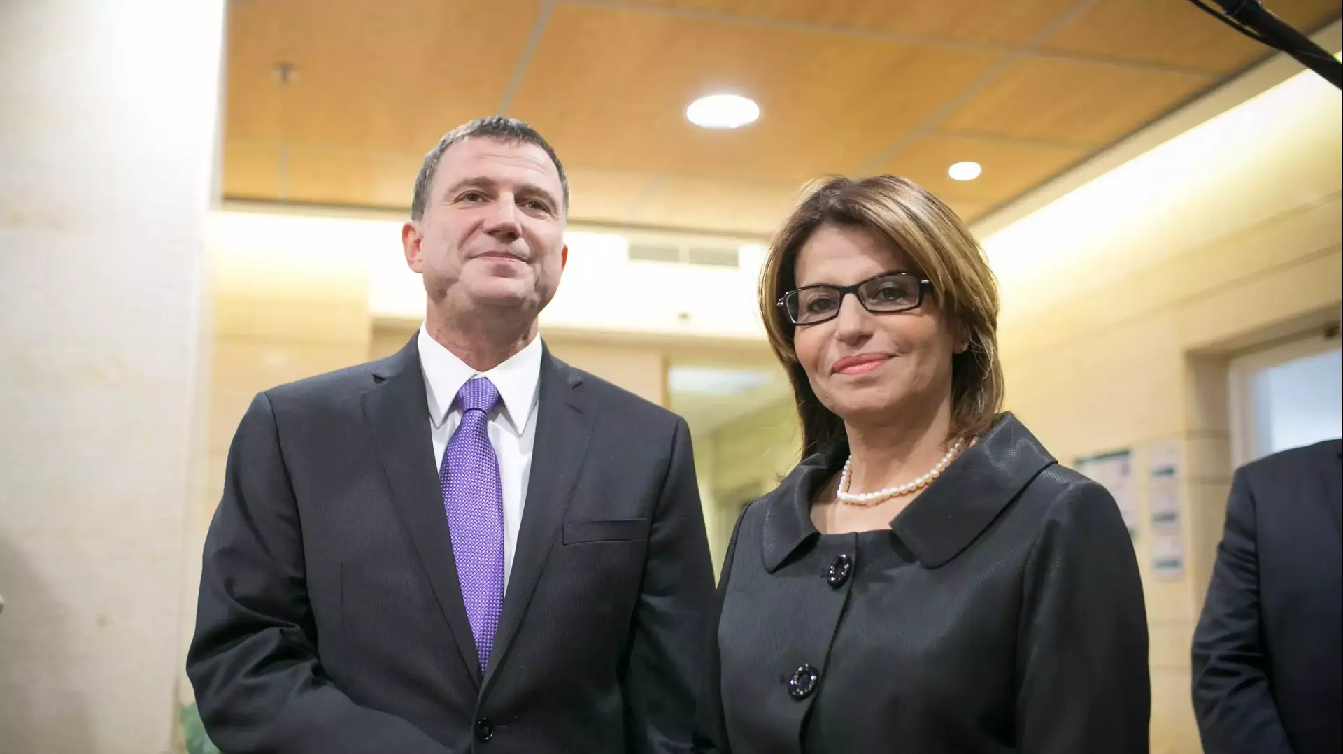 דליה איציק במעמד הגשת טפסי המועמדות לנשיאות ליו"ר הכנסת, מאי 2014