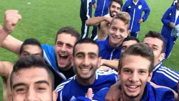 נבחרת הנוער של ישראל בכדורגל חוגגת העפלה לאליפות אירופה