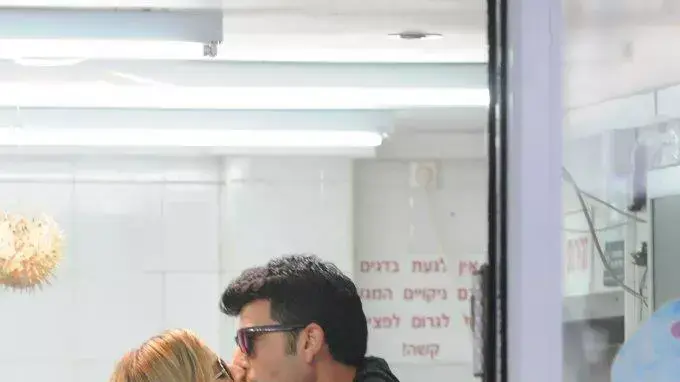 עמוס תמם