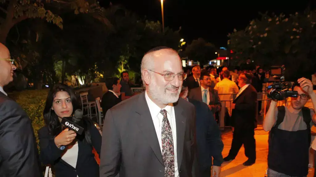 איש העסקים אדוארדו אלשטיין בחתונת בנו הבכור של "הרנטגן", הרב יעקב איפרגן 9.6.2014