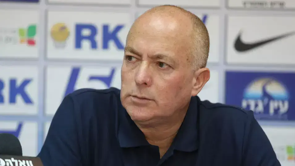 מאמן נבחרת ישראל ארז אדלשטיין