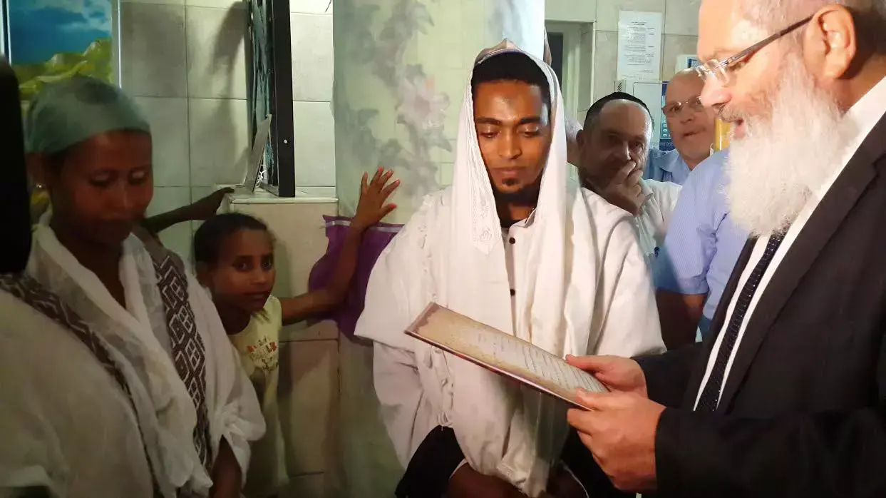 דווקא עכשיו: זוגות החליטו להתחתן ולהתגייר