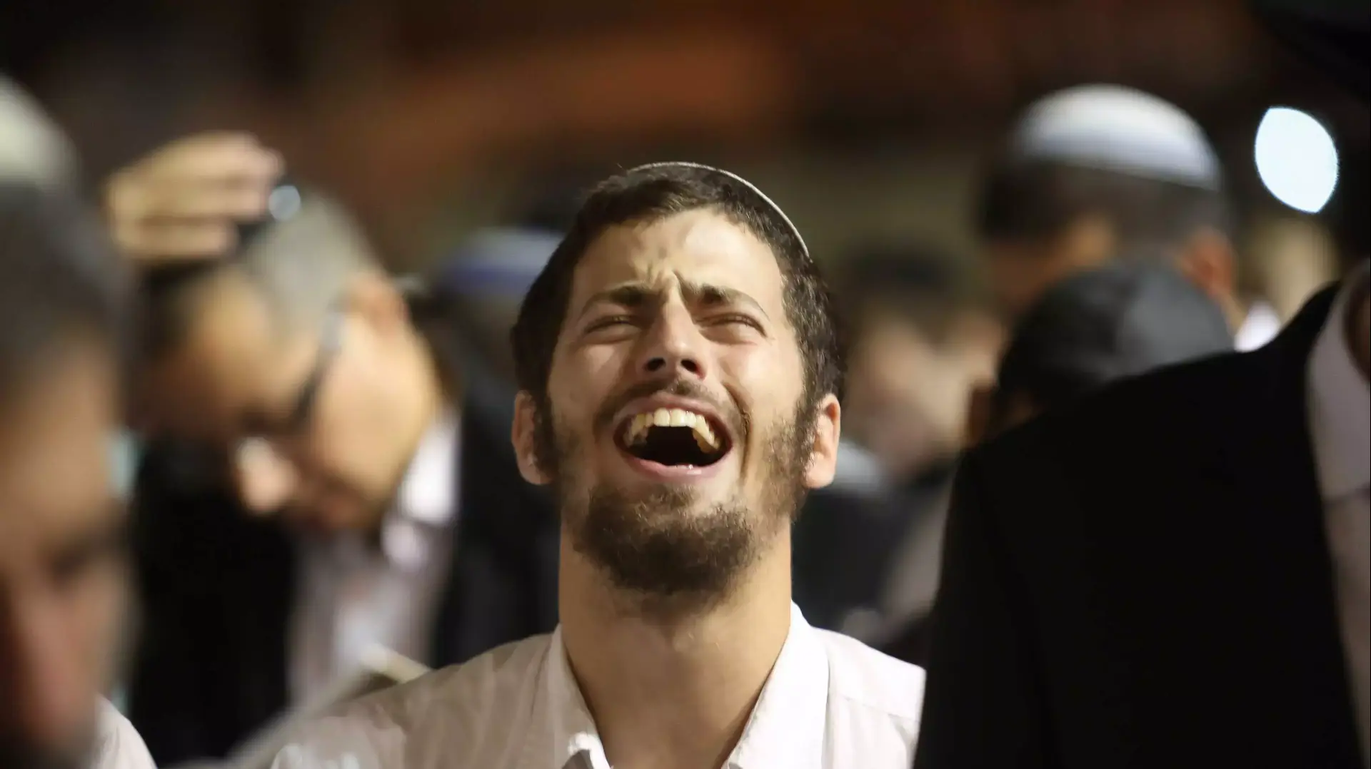 תפילה בכותל לשלום החיילים בצוק איתן