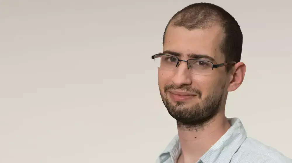נדב מנוחין