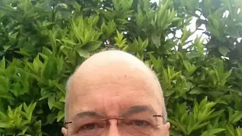 מני פאר בצילום שהעלה לפייסבוק באפריל 2014