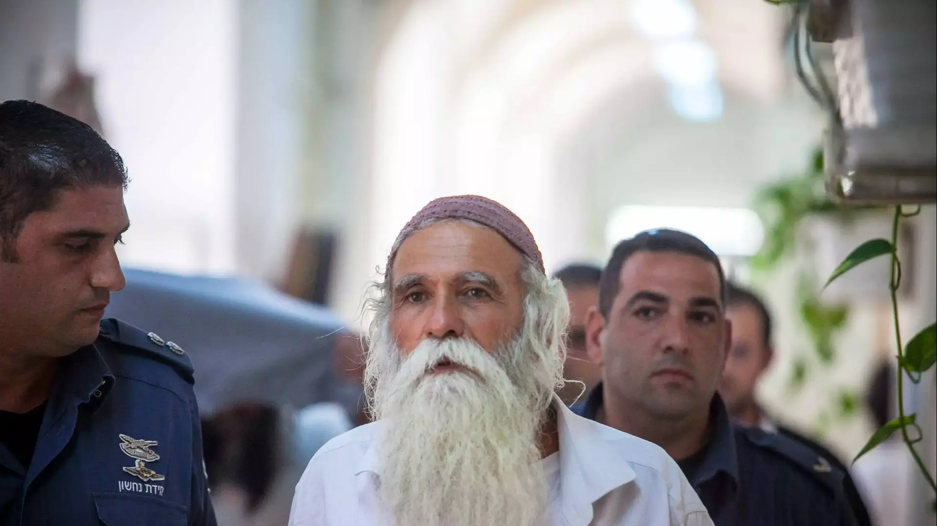 דוד דבש מובא להארכת מעצר בשלום ירושלים, ספטמבר 2014