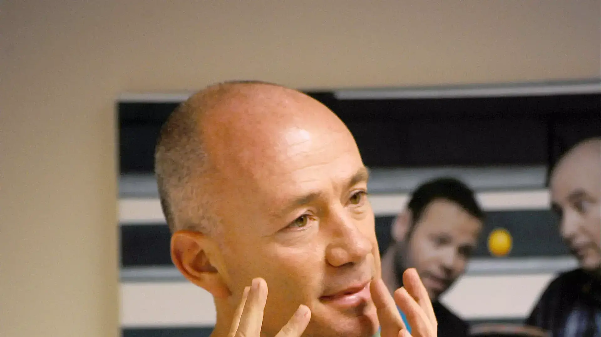 אבי ניר