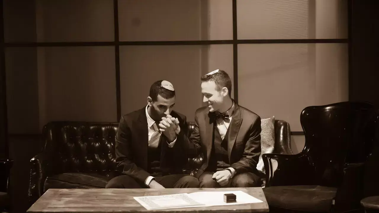 חתונה של הומואים דתיים