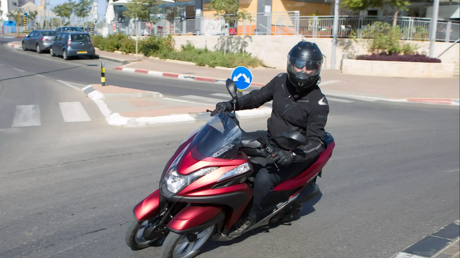 מבחן קטנוע תלת גלגלי ימאהה טריסיטי 125