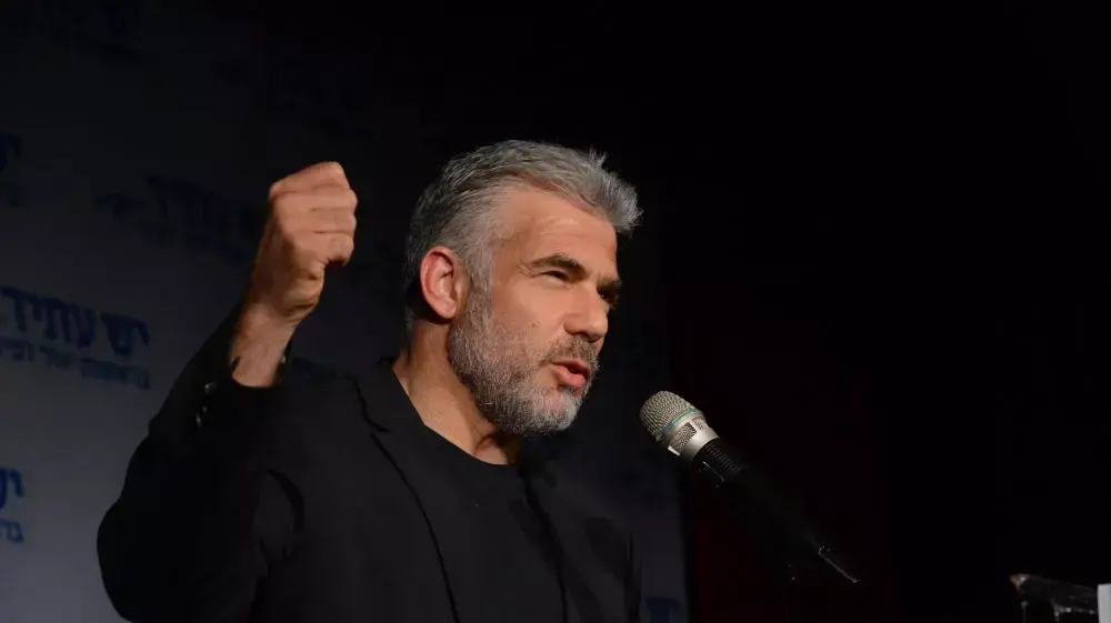 השר יאיר לפיד בכנס של מפלגתו בבית ציוני אמריקה, אוקטובר 2014