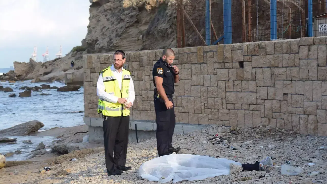 גופת אישה נמשתה מהמים בחוף בגבעת אולגה שליד חדרה