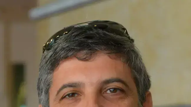 אבי וייס