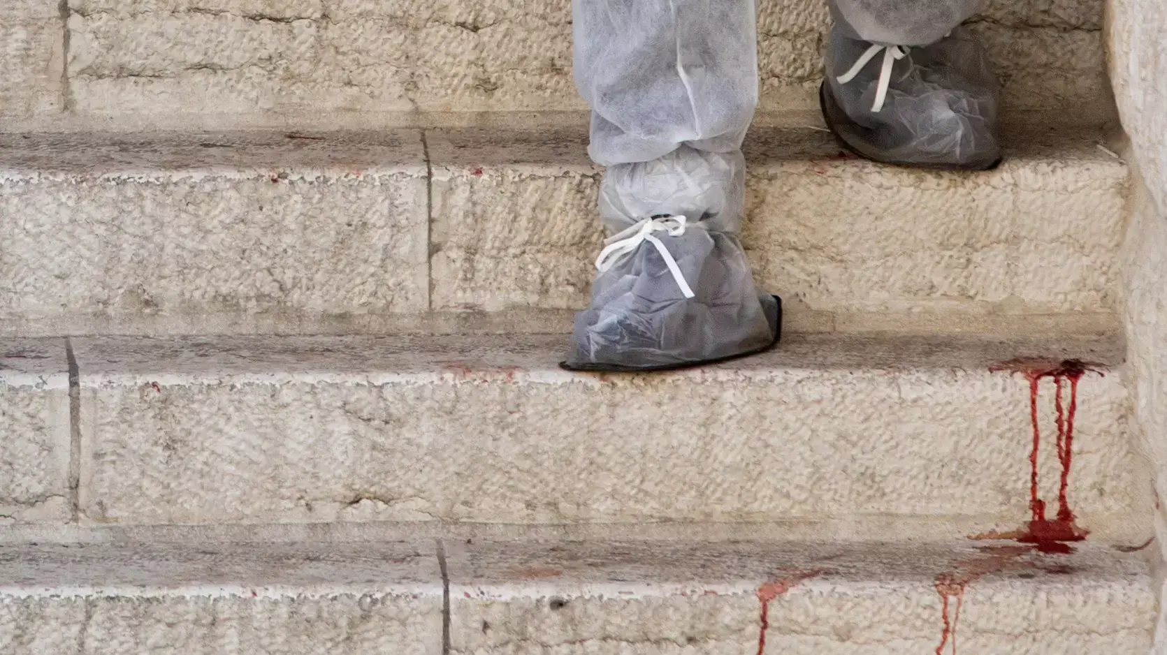 חוקרי מז"פ בזירת הפיגוע בבית הכנסת בירושלים, נובמבר 2014