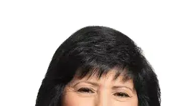 ד"ר אסתר לוצאטו, מנהלת-שותפה בקבוצת לוצאטו