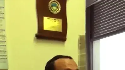 משה קלוד קמון, שנפצע מחומצה ששפך עליו מחבל ליד כביש המנהרות, בזמן אשפוזו בבית החולים הדסה עין כרם בירושלים, 12 בדצמבר 2014