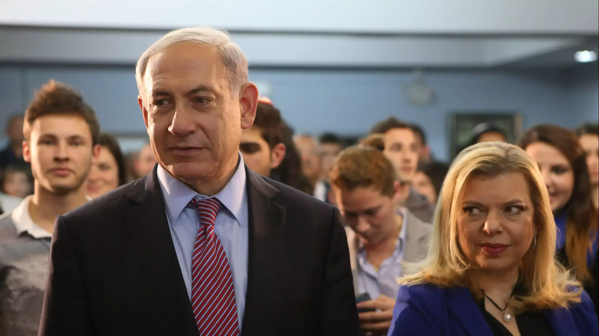 ראש הממשלה בנימין נתניהו ורעייתו בטקס הדלקת נר שביעי עם עולים חדשים בבית קנדה, ירושלים