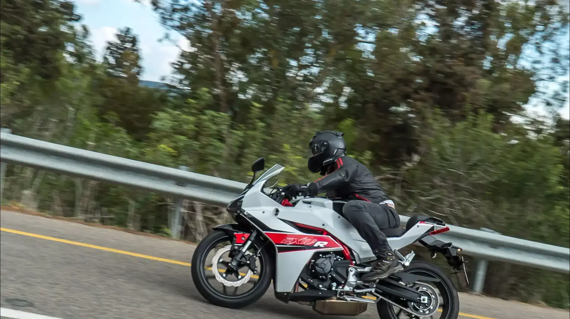 מבחן אופנוע יוסאנג GD250R