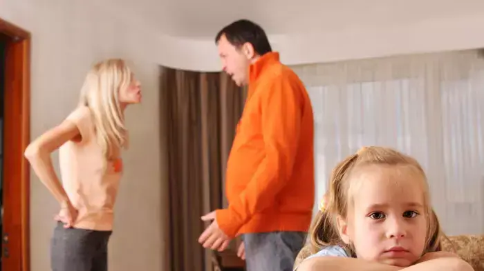 למה הילד תמיד הולך עם אמא בגירושים? למה הילד תמיד הולך עם אמא בגירושים?