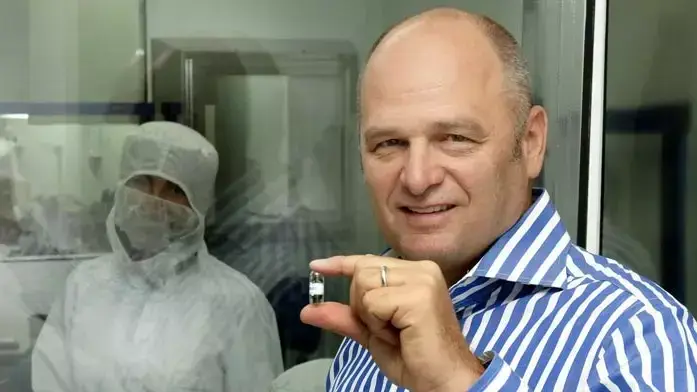 חומי שמיר