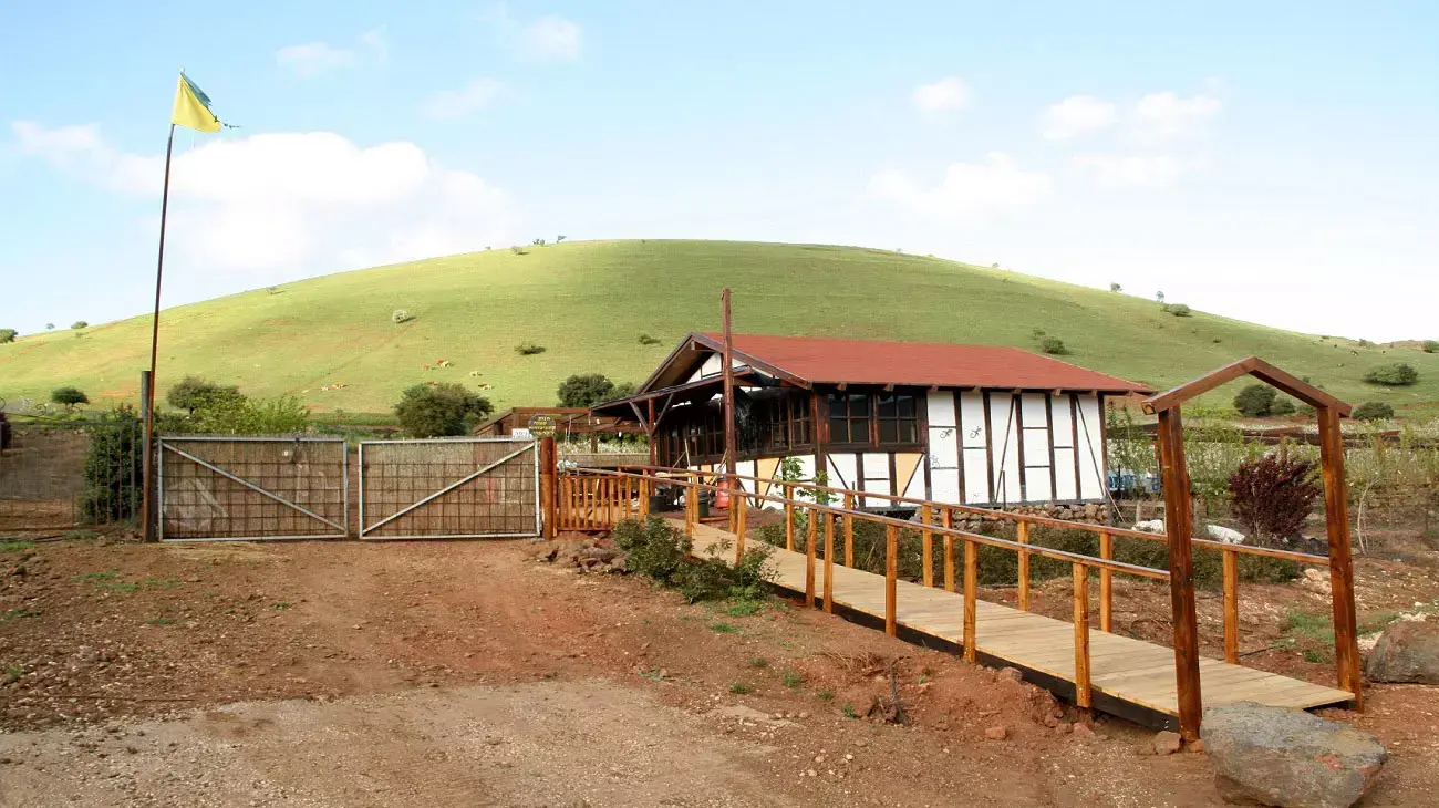 Golan Heights hostel אודם