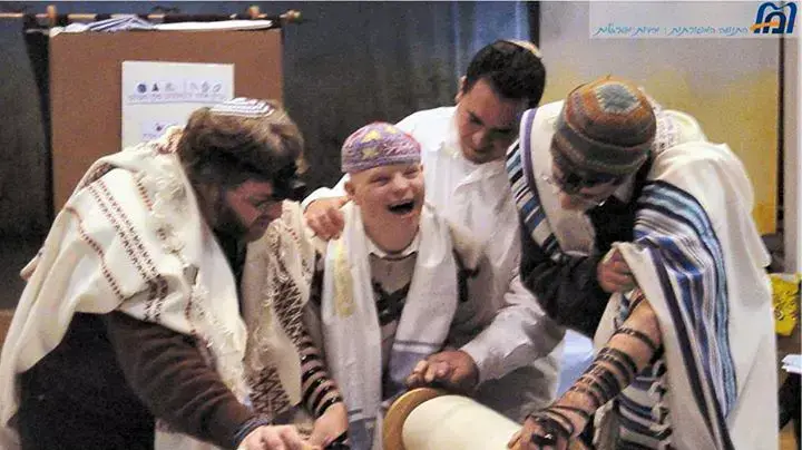 ראש העיר ביטל טקס בר ובת מצווה לילדים עם מוגבלויות. הסיבה: בית הכנסת מסורתי
