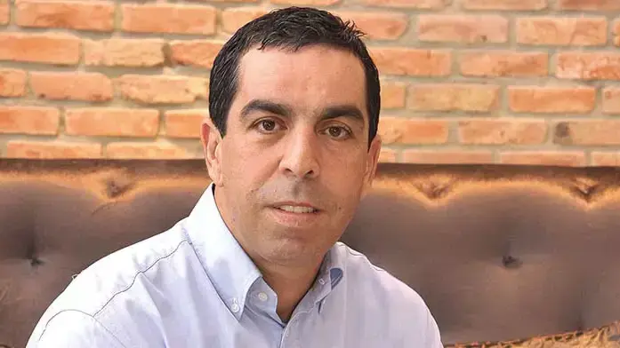 אבי מוטולה