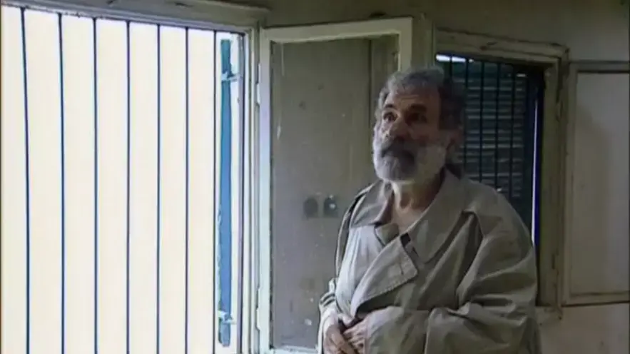 קטע מהסרט "הכבשה הכחולה" המתעד את מנשה קדישמן