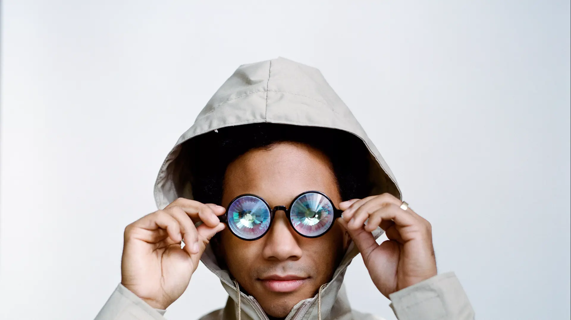 TORO Y MOI