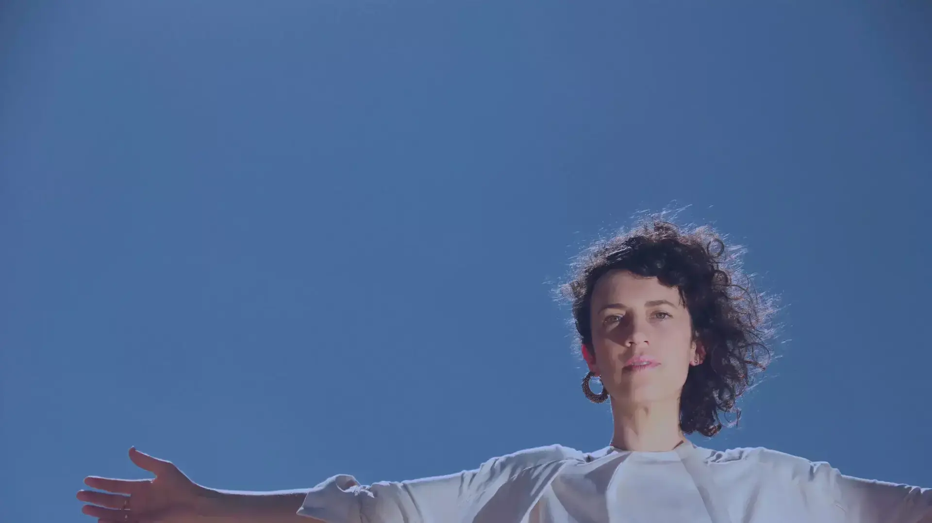 גלי אלון  Lonely Play