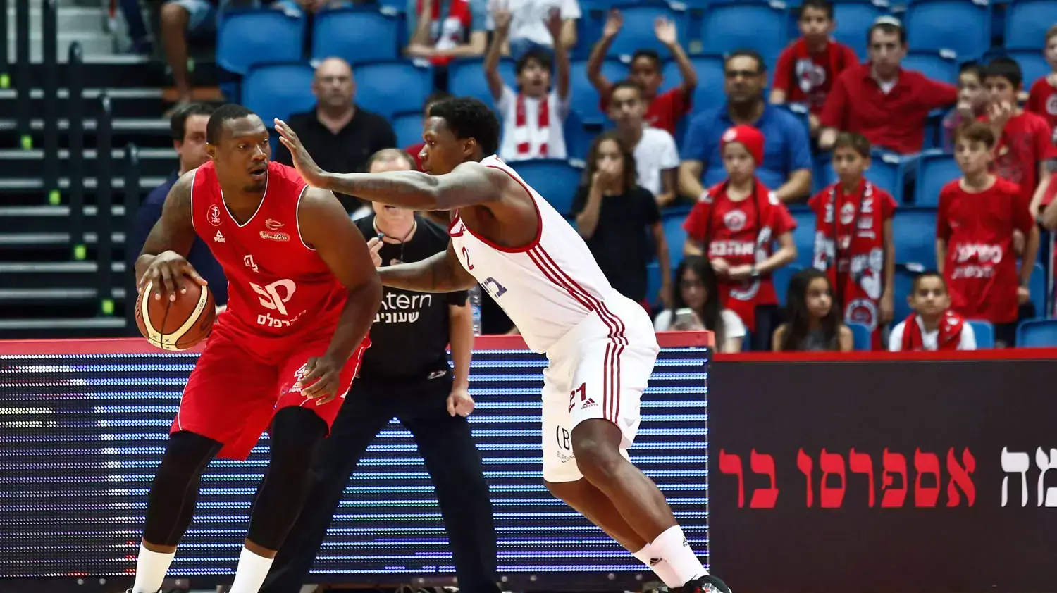 יינסי גייטס הפועל תל אביב דיון תומפסון הפועל ירושלים