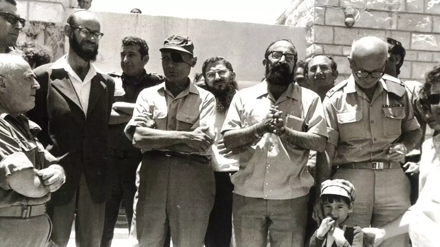 הרב משה לוינגר, אלבום התמונות של יצחק גיספאן