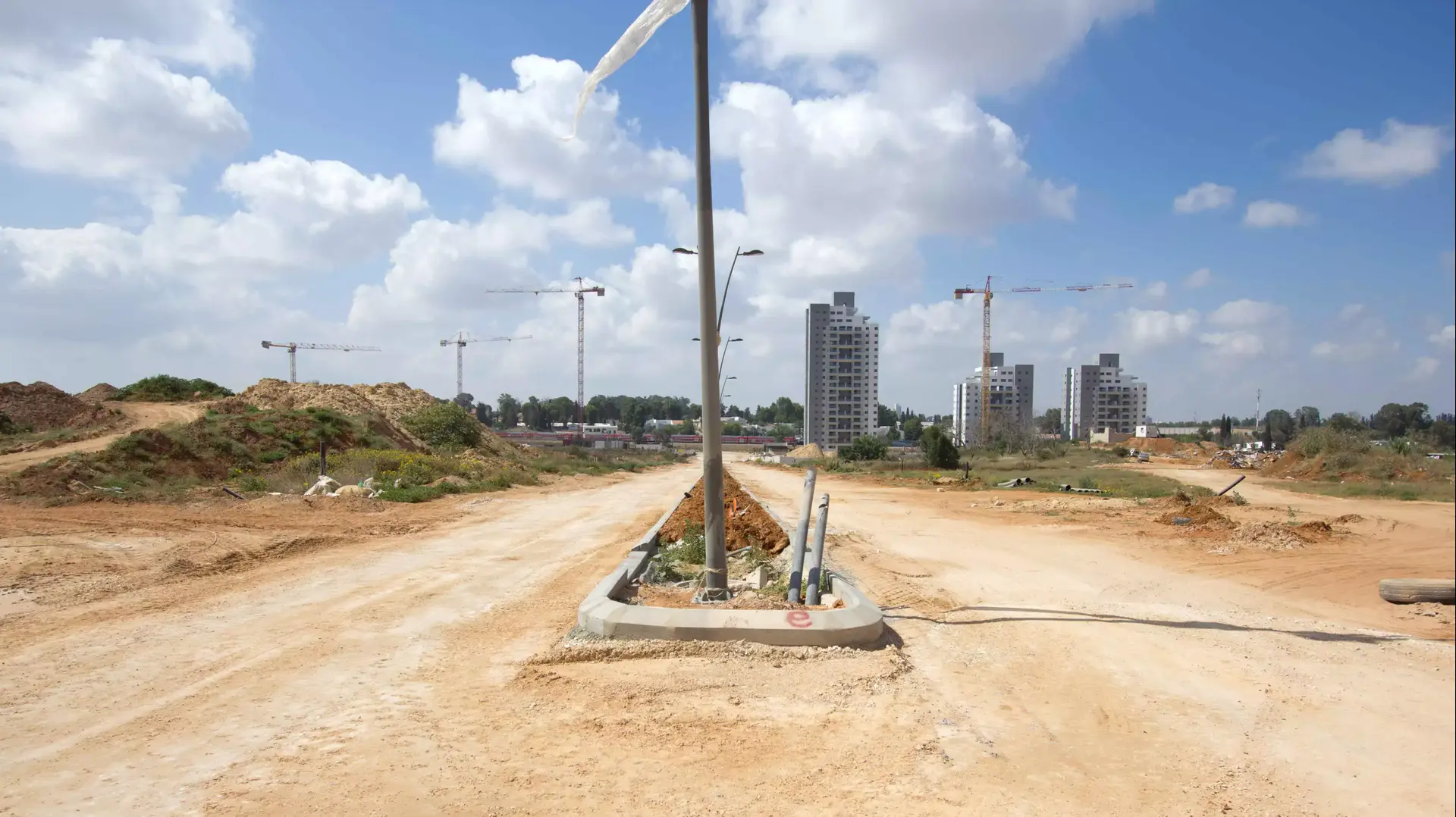 שכונה חדשה בבאר יעקב, יוני 2015