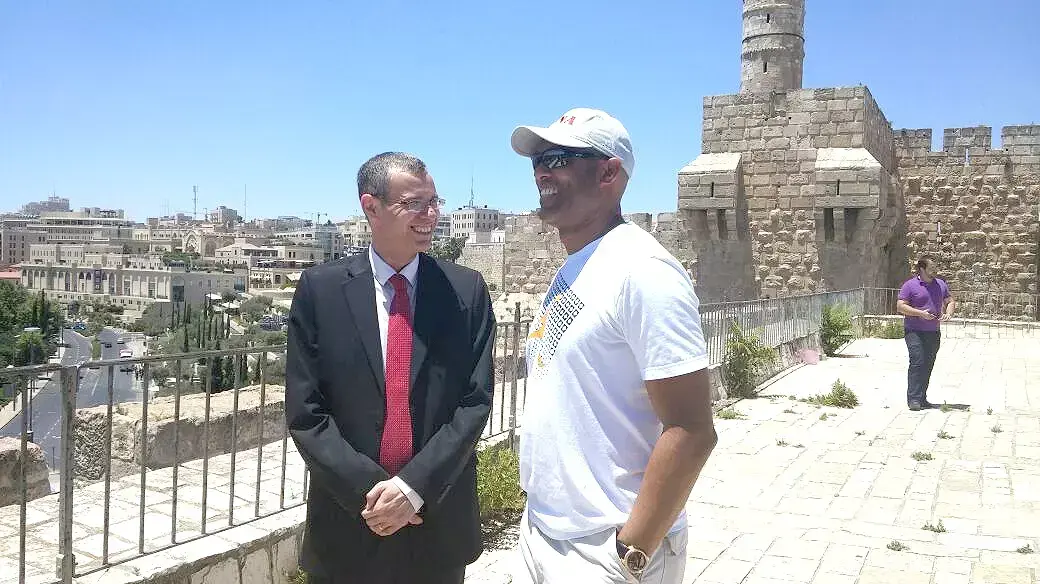 שחקן ניו יורק יאנקיז לשעבר מריאנו ריברה בישראל